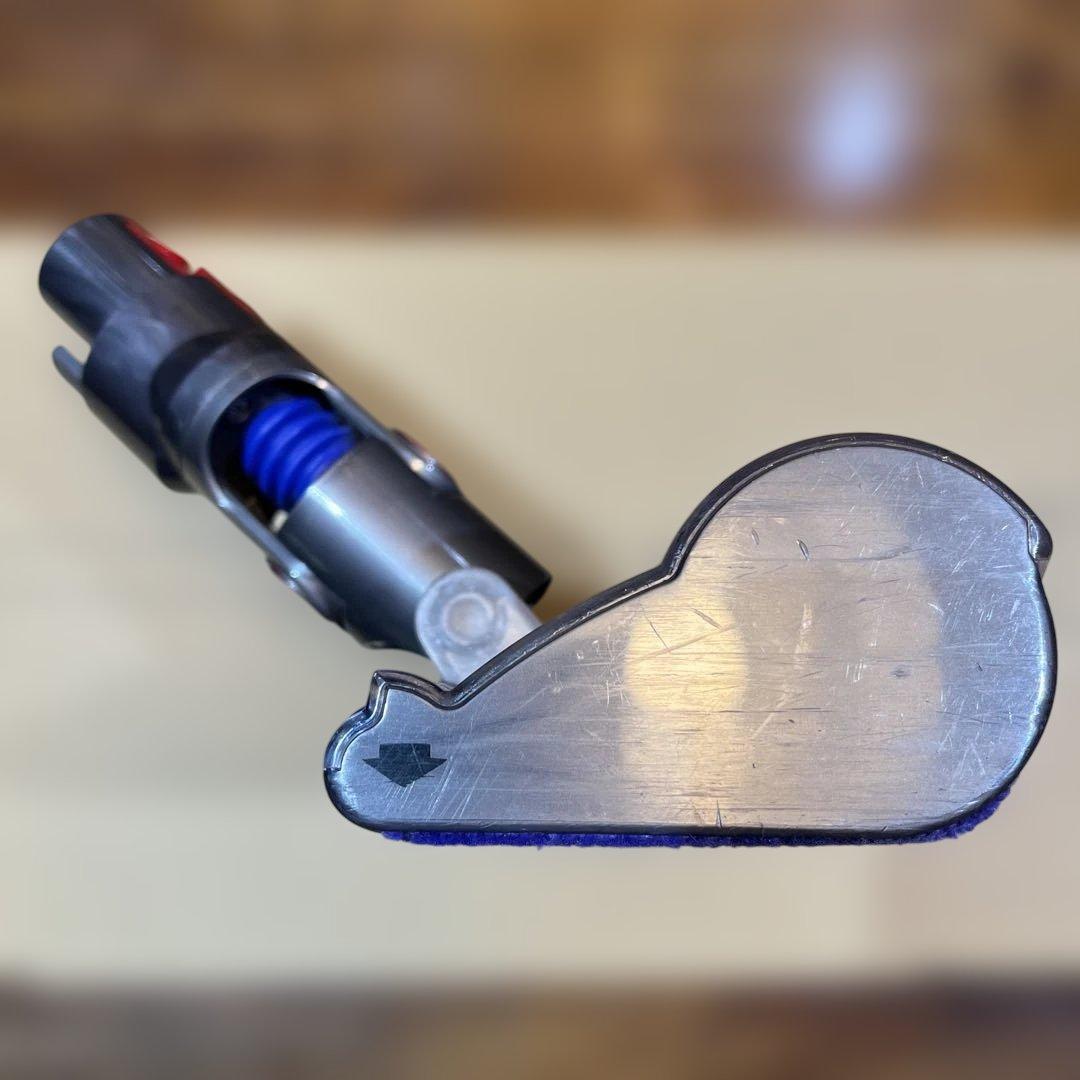 Dyson V8 Fluffy 掃除機 【バッテリー交換済】