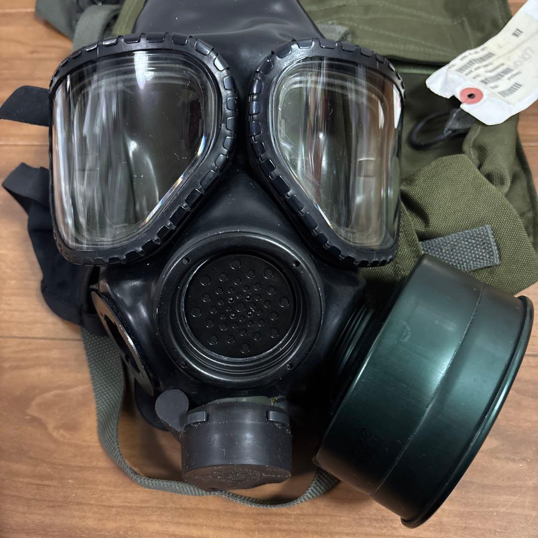 米軍　実物　M40 GAS MASK ガスマスク　ケース付き　送料無料