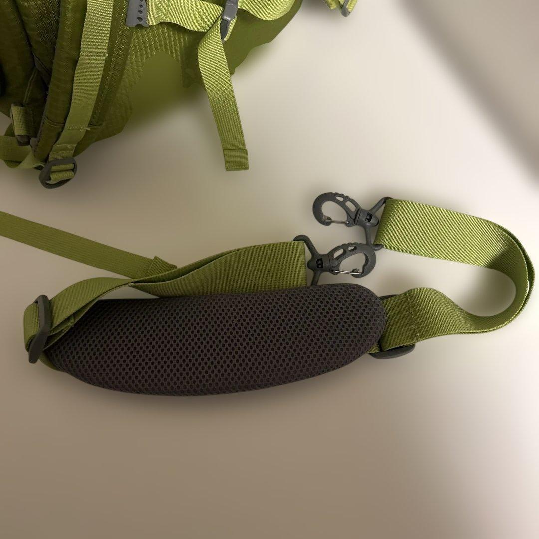 モンベル 犬用　リュック　グリーン系