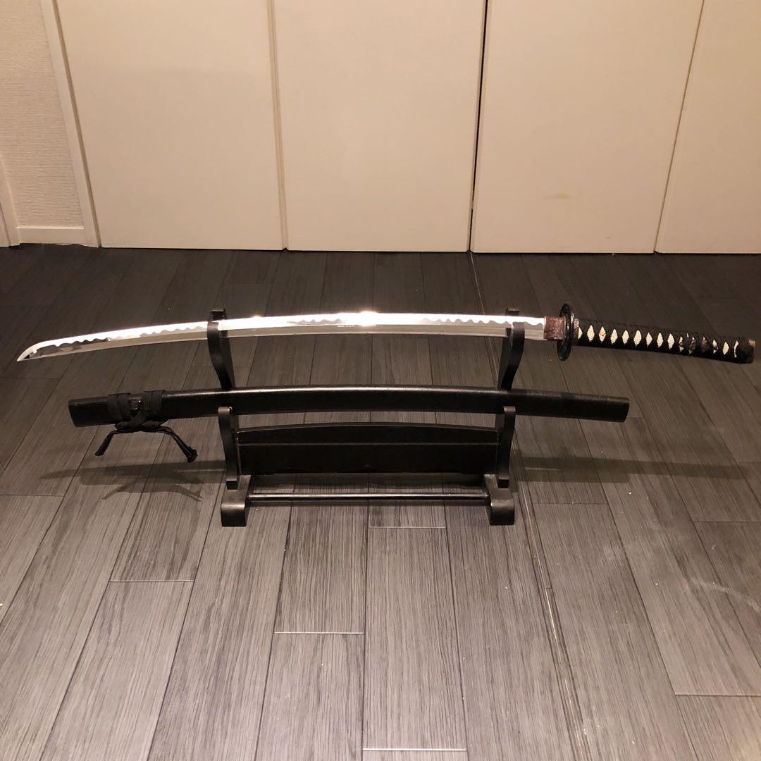 高級模造刀　居合刀　優波紋　黒拵え