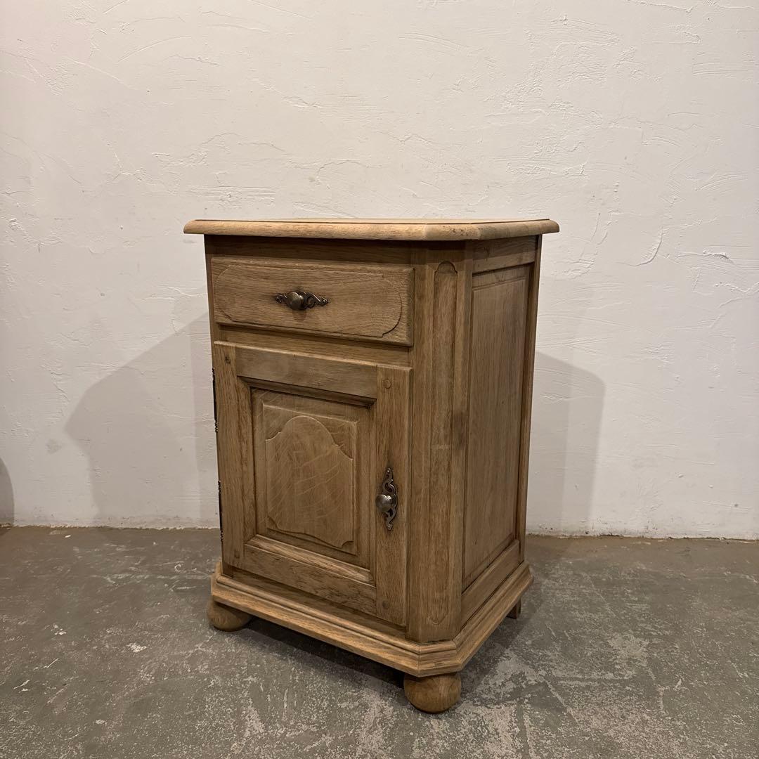 ヴィンテージ　ベッドサイドテーブル　サイドテーブル　剥離