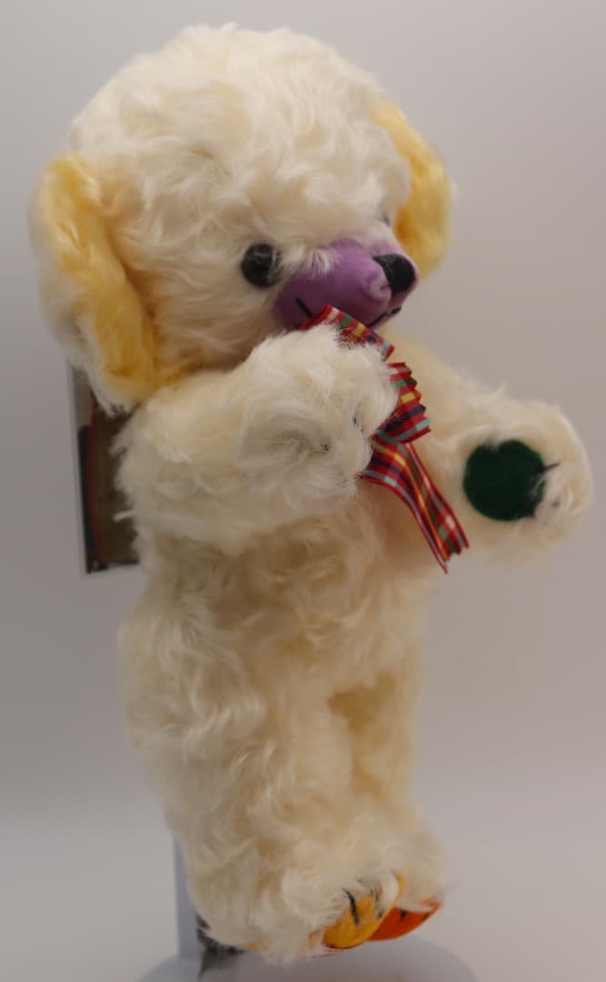 チーキー・フルーツケーキ26cm MERRYTHOUGHT 2001年