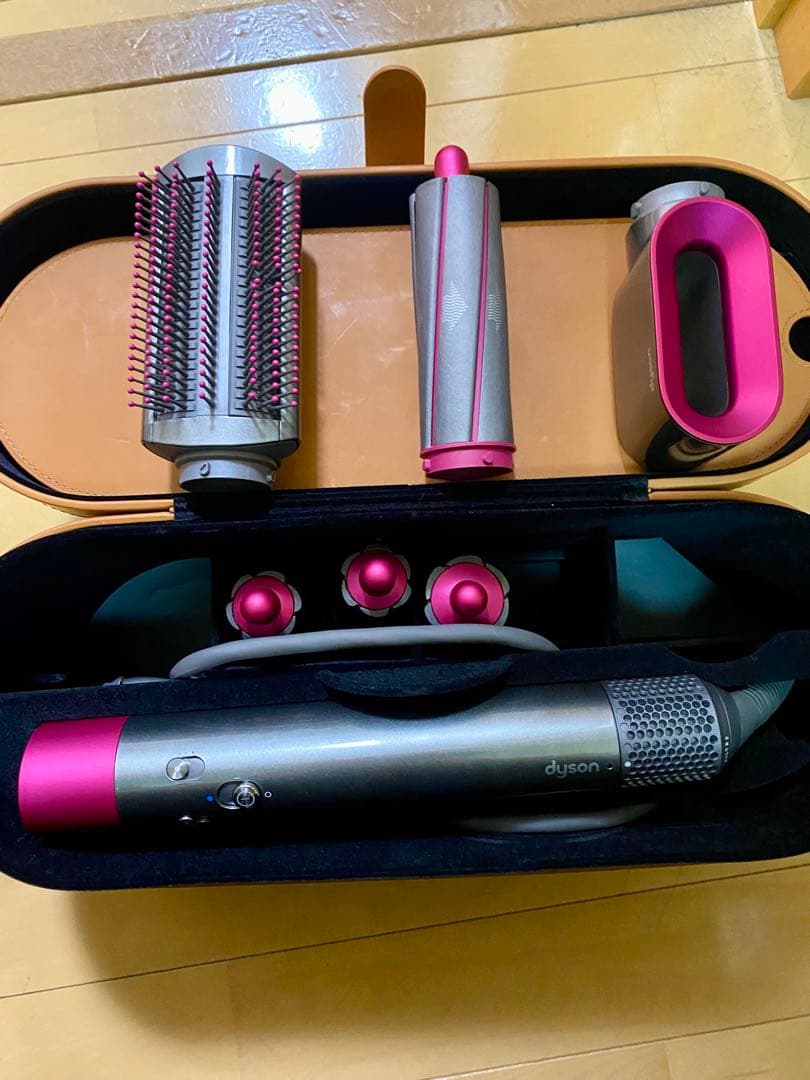 ダイソンドライヤー