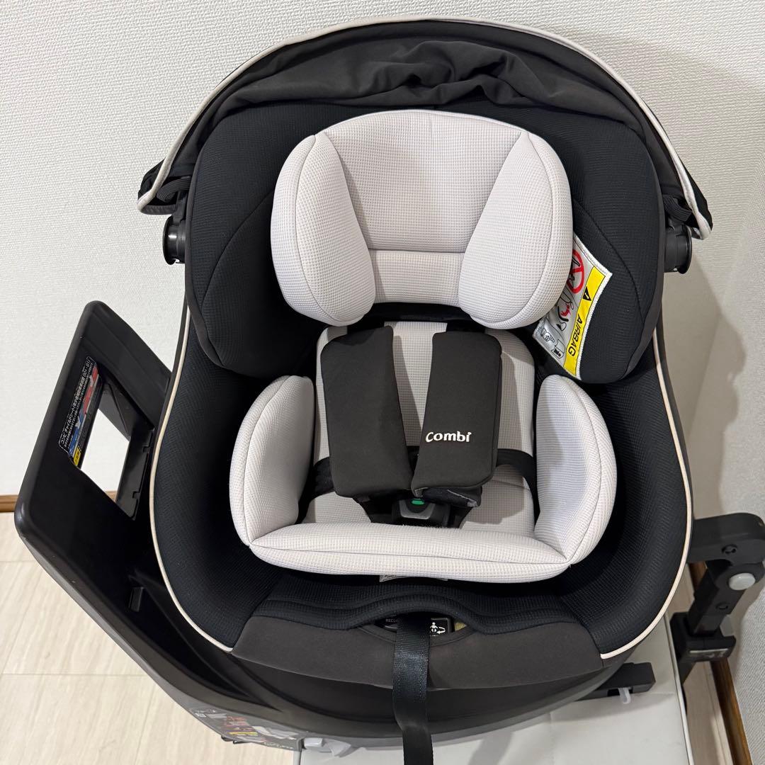 極美品【限定色】Combi クルムーヴスマートisofixエッグクッションNeo