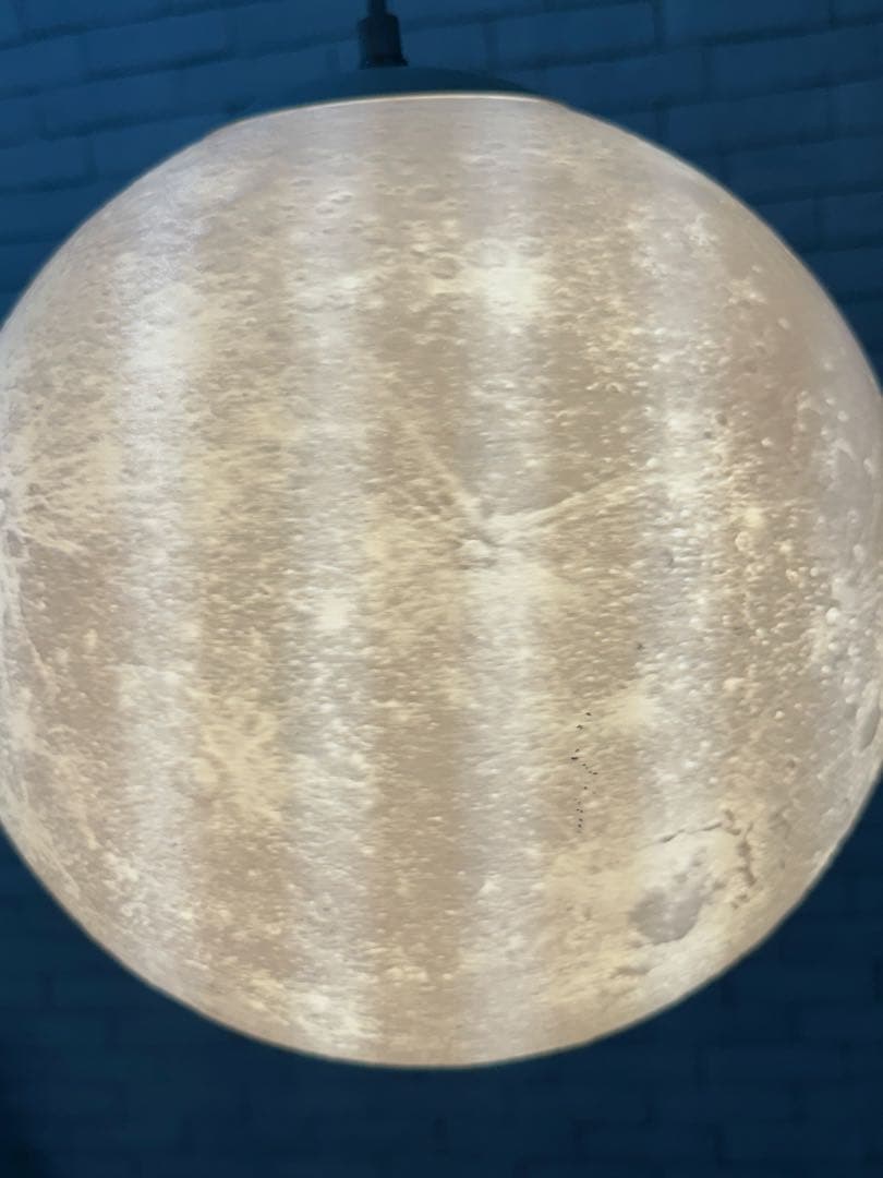 ⭐️【全国送料無料】　ペンダント　吊り下げ　ライト　月　地球　リビング　ランプ