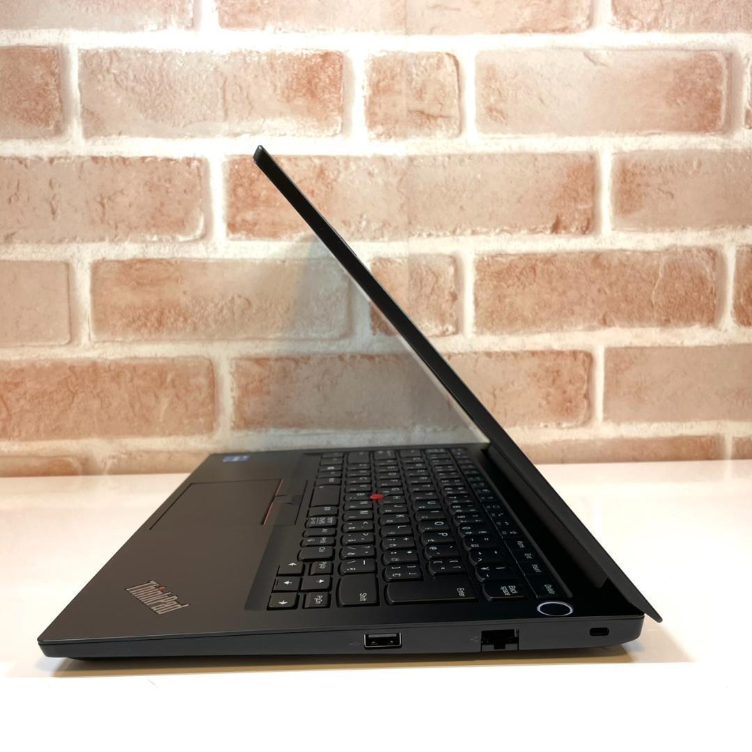 ★超美品★ 2021年製 第11世代Corei5 ThinkPad QQ0