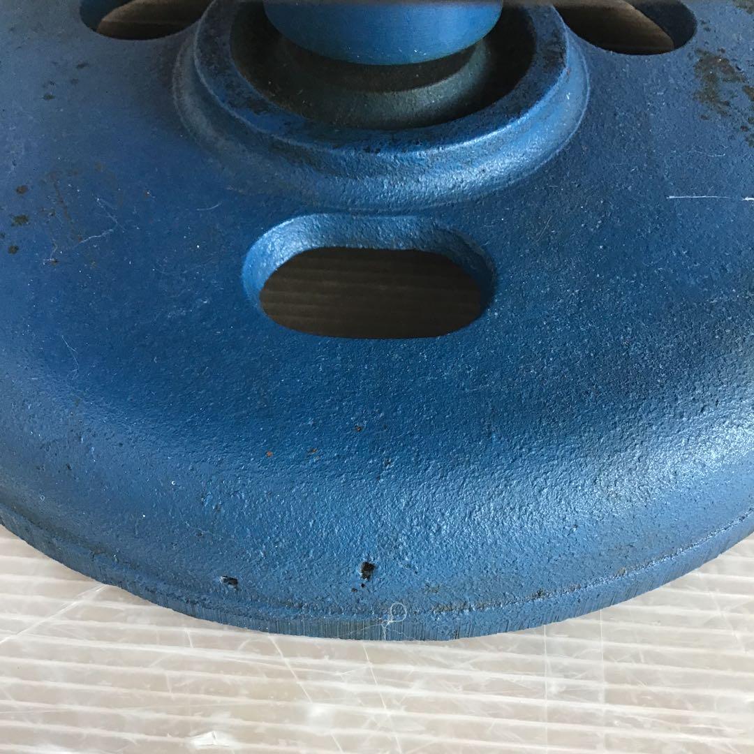 茶道具　鉄製　廻転台　炉の灰用摺鉢回転台　サビ有り　配送用箱　S1045KD