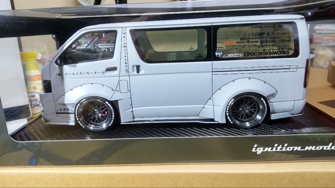 IG2802 1/18 T・S・D WORKS HIACE Matte Gray