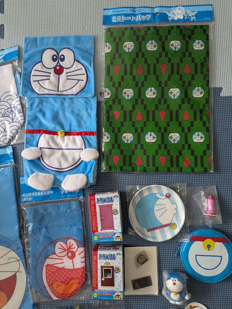 ほとんど未使用、新品の　かわいい　ドラえもん　グッズ　まとめ売り