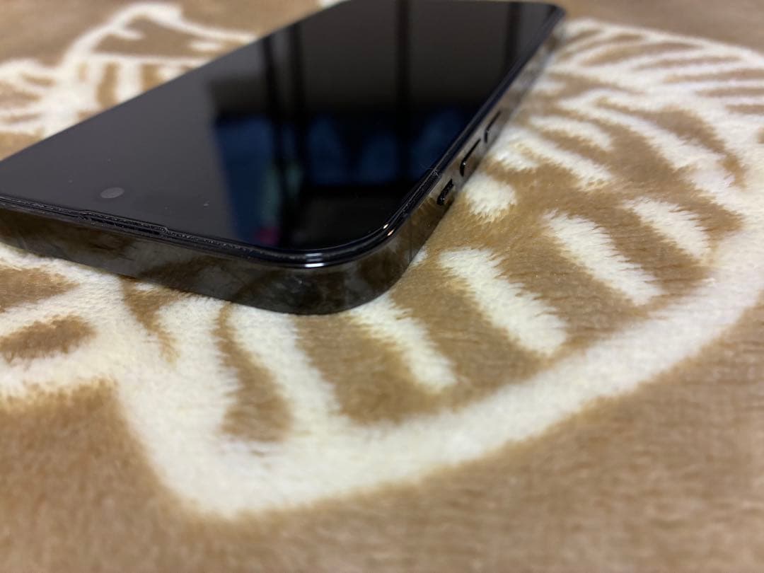 Apple iPhone 14 pro 128GB スペースブラック　ケース付き