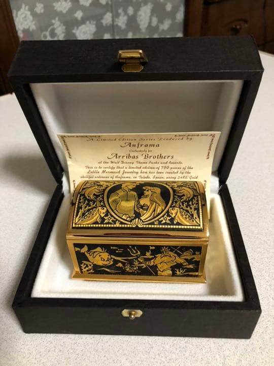 【日本未発売】リトルマーメイド　小物入れ　宝石箱　ジュエリーボックス