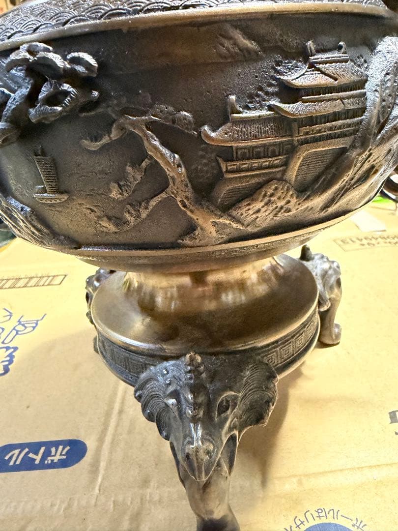 高岡銅器　米田陵山　薄端　楼閣山水図　龍耳獣足　ビンテージ