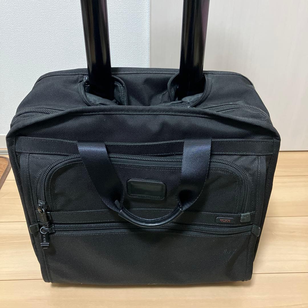 TUMI 26102DH ハンドル収納式２輪キャリーケース 中型