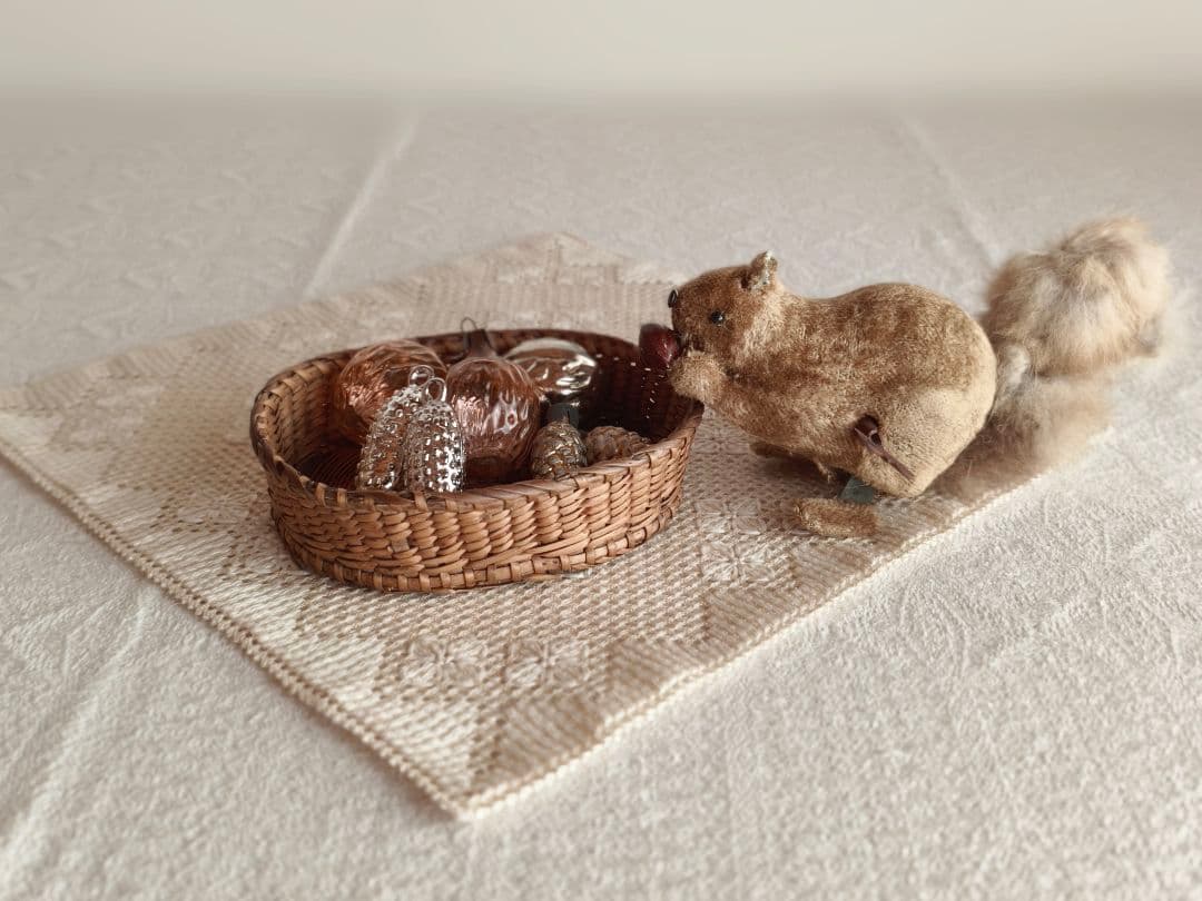 【まーちゃんさま】vintage squirrel ❀ ゼンマイ仕掛けのリスさん