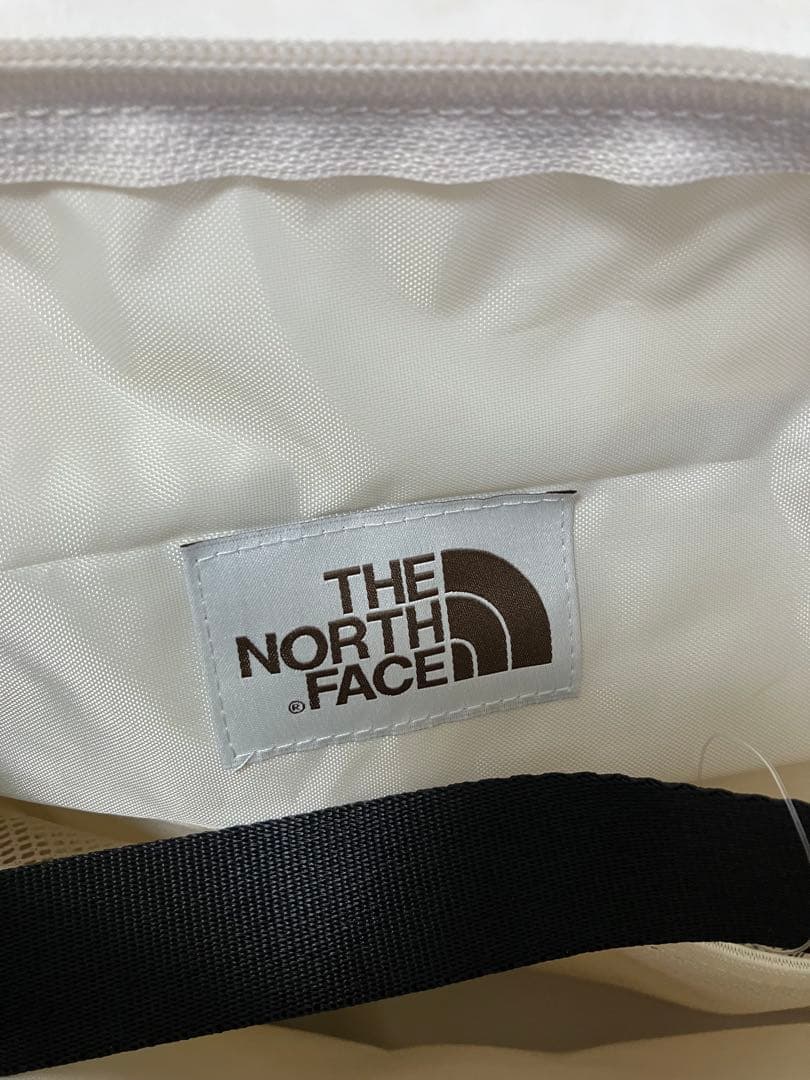 the North face 軽量ボストンバッグ トラベルバッグ ダッフルバッグ