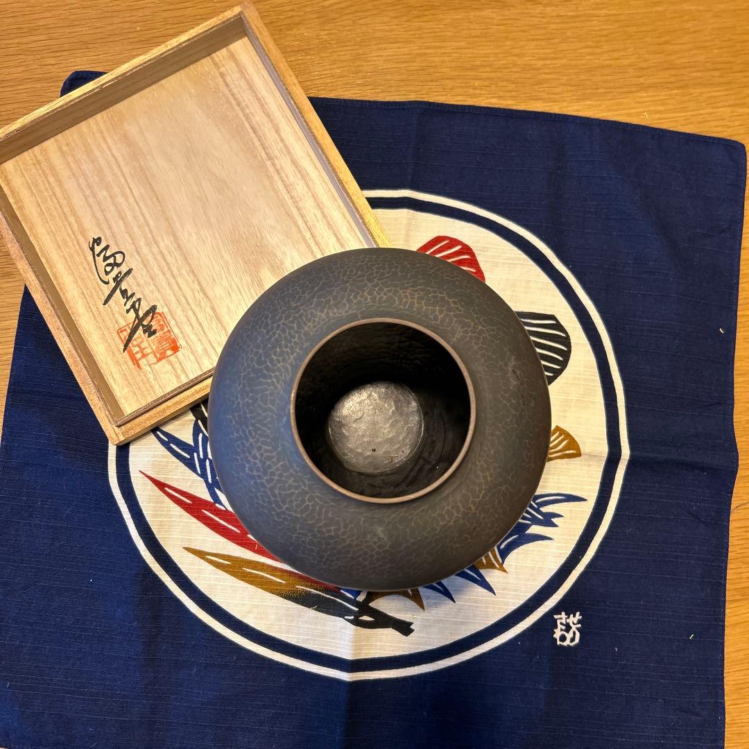 銅製花瓶 木箱付き　富貴堂