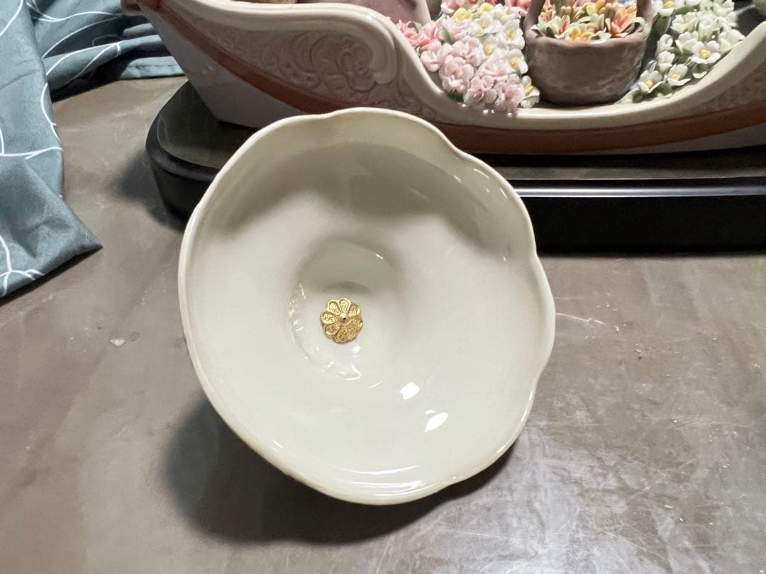 リヤドロ バルコ・デ・フローレス 廃盤品