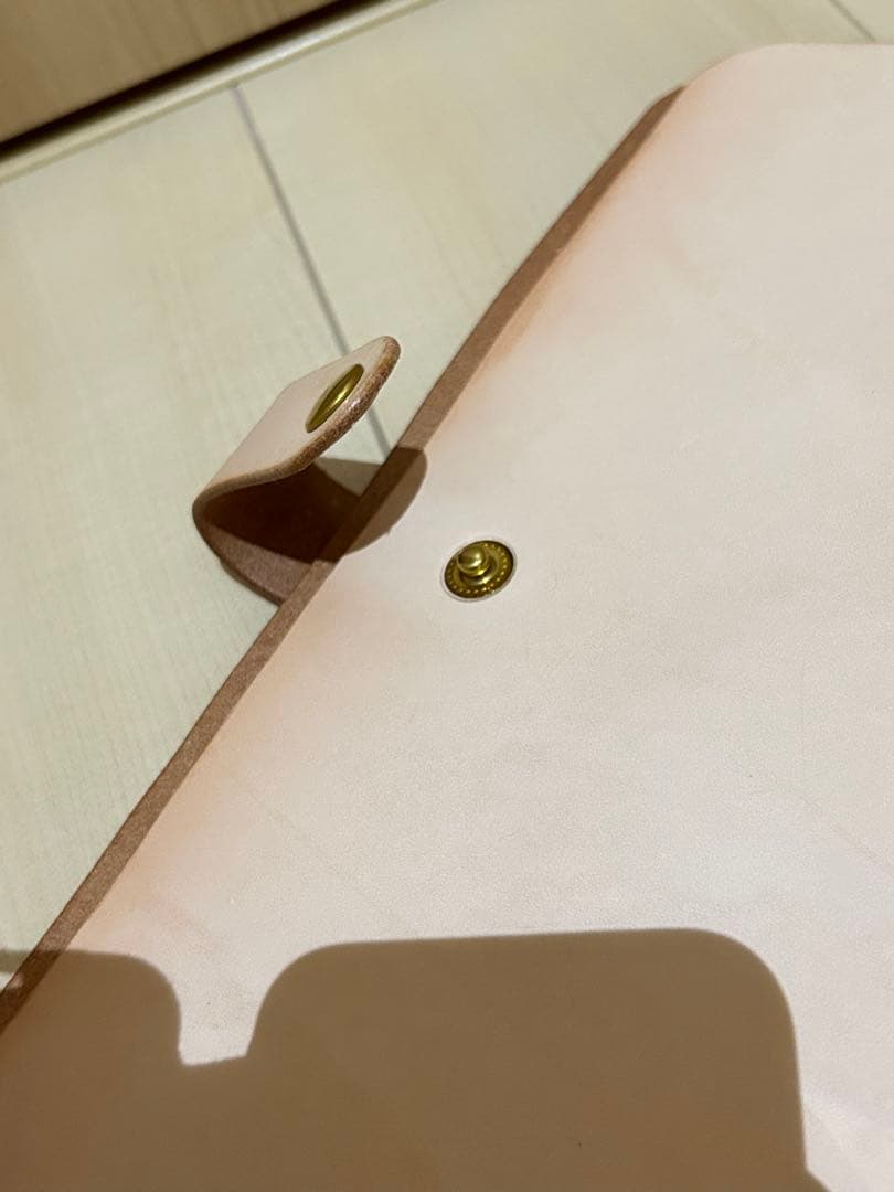 【真鍮と本革のルーズリーフバインダー　A4サイズ】　レザー　ヌメ革