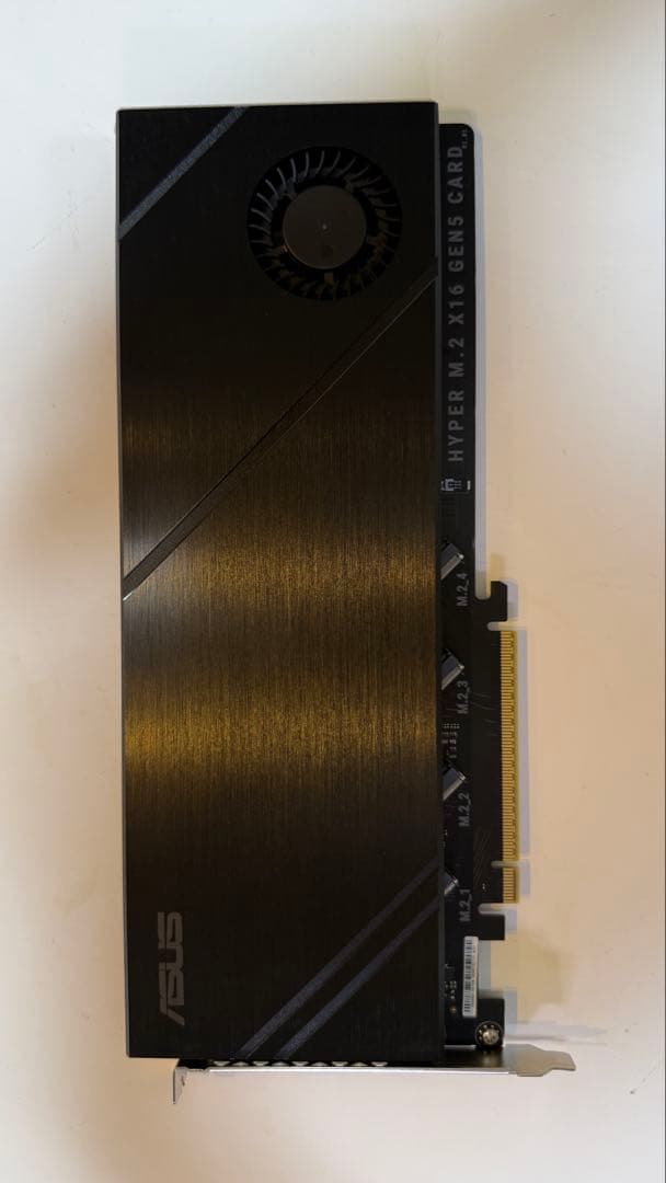 拡張カード ASUS HYPER M.2 X16 GEN5 CARD