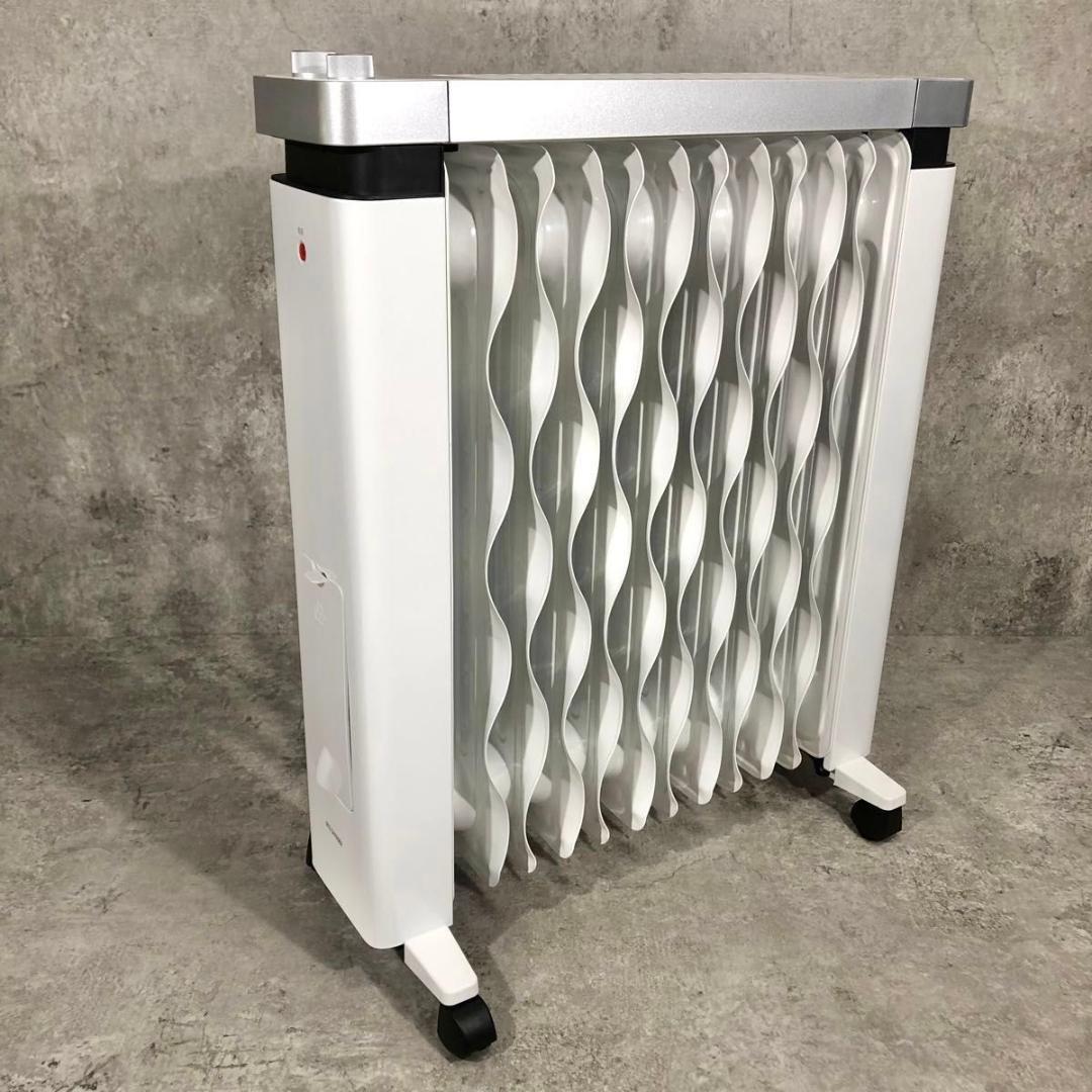 超美品 タオルハンガー付 アイリスオーヤマ オイルヒーター IWHH-1212D