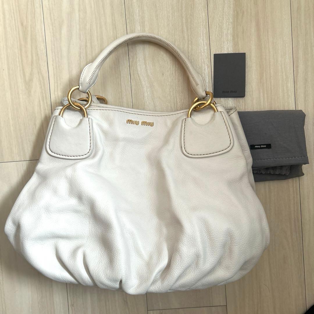 ミュウミュウ　トートバッグ