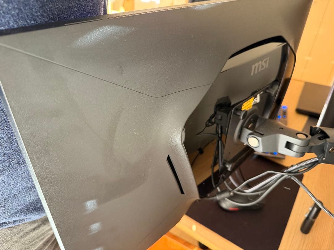 モニター台 MSI MAG 274UPDF E16M 4K 160Hz MiniLED