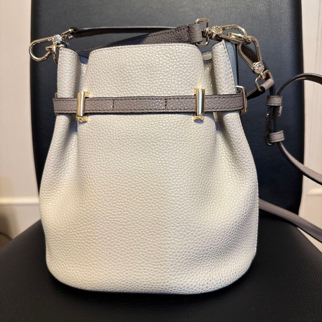 FURLAショルダーバック