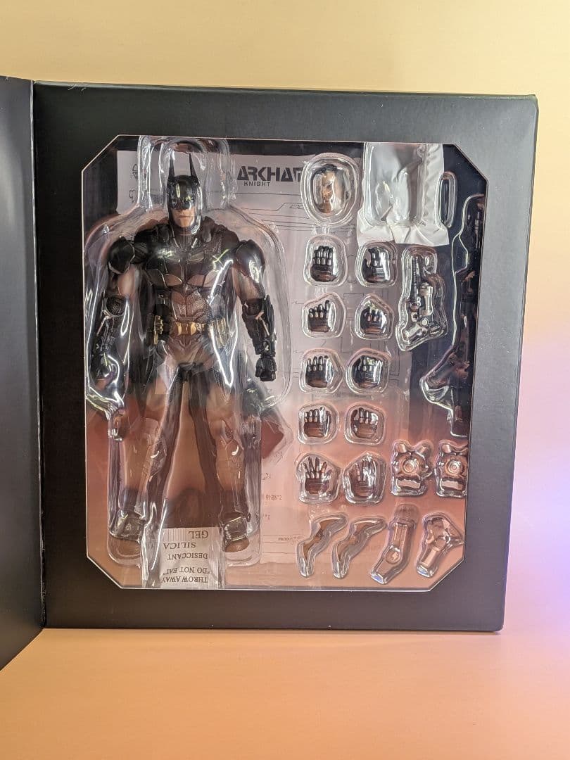 LPZZバットマン アーカム・ナイト バットマンDC001Batman新品未開封