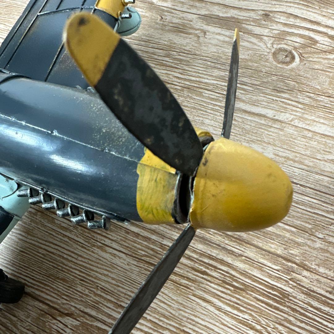 ブリキのおもちゃ 飛行機 戦闘機 F2