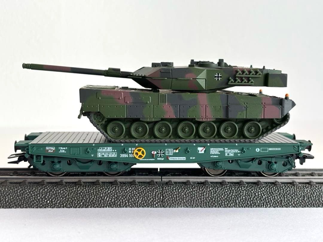 わんだほい　新品　メルクリン レオパルド　2A6 戦車　運搬車　2両セット