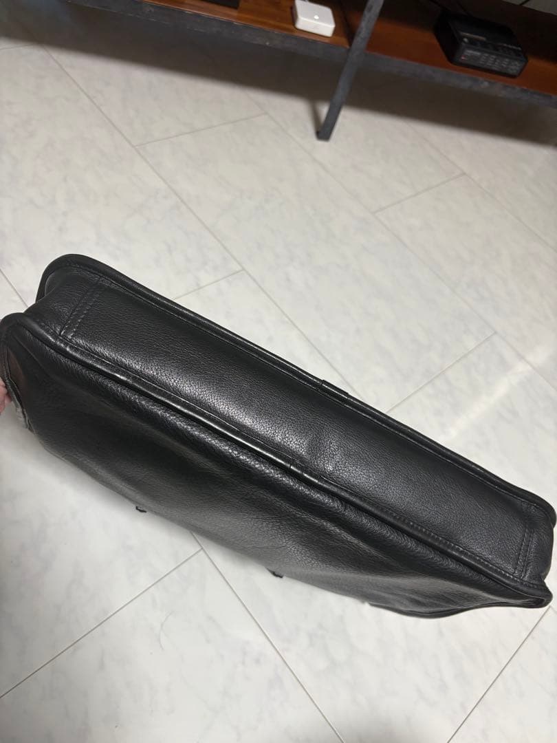 LOEWE ブラック レザートートバッグ