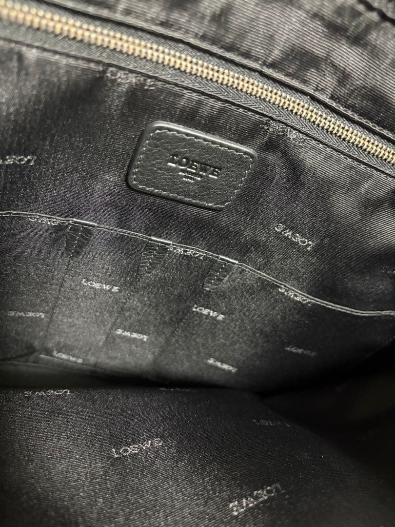 LOEWE ブラック レザートートバッグ