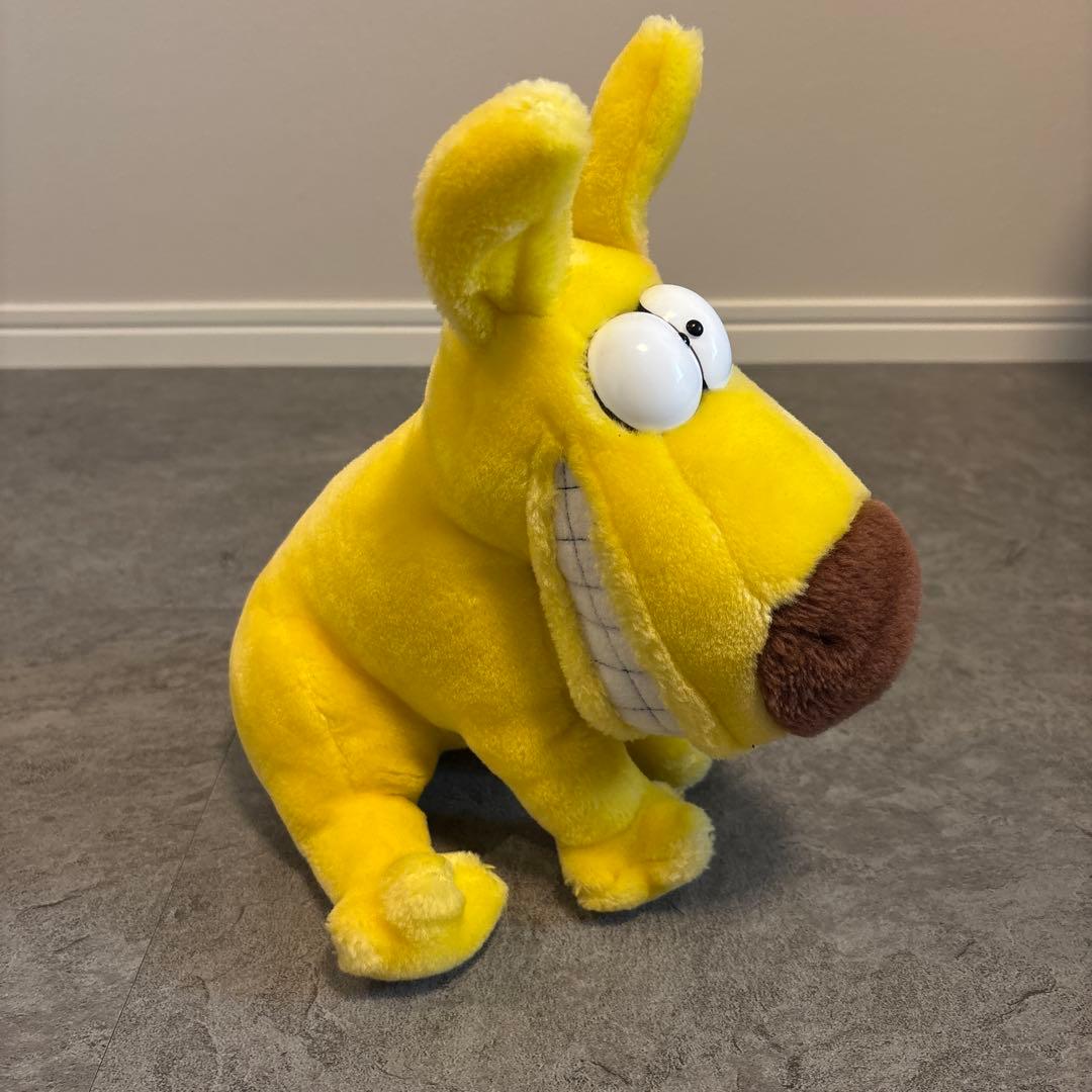 イエロー犬のぬいぐるみ　マザーグースアンドグリム