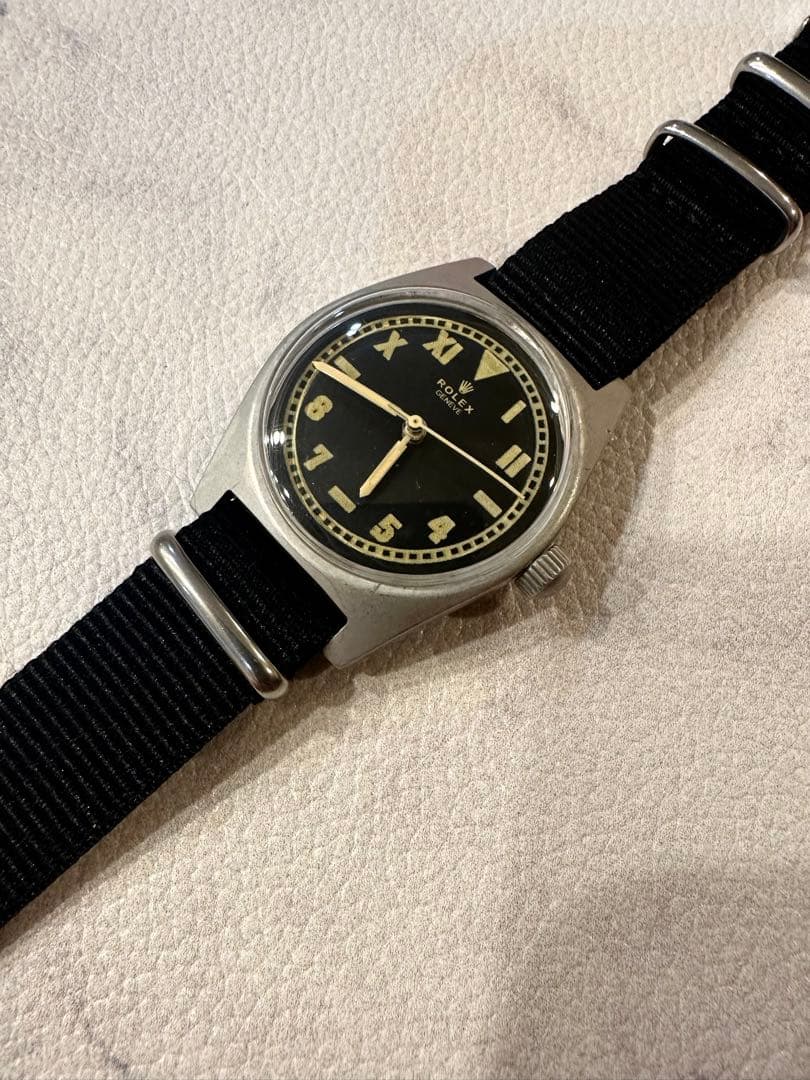 ロレックス　軍用　文字盤　希少　ミリタリー