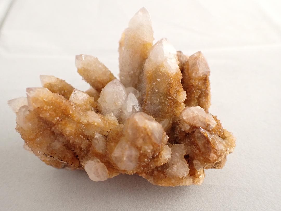 水晶　カクタスクォーツ　鉱物標本　南アフリカ産　クラスター 約154.5g