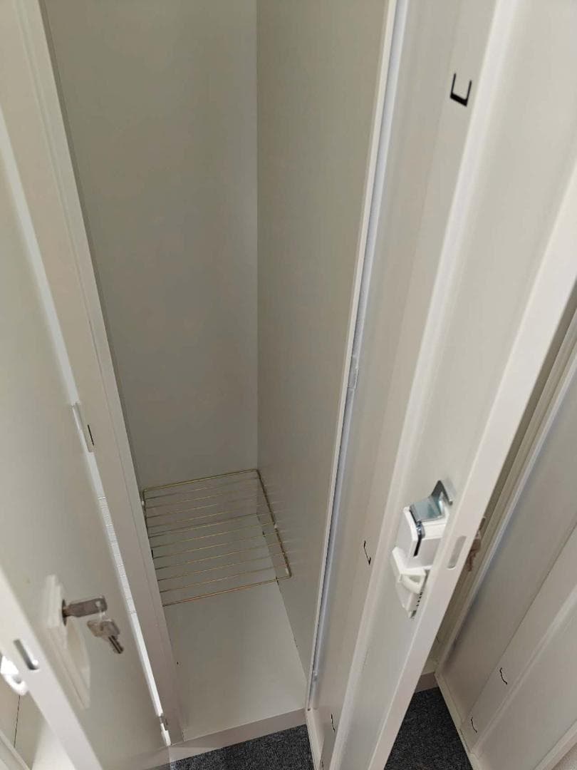 更衣ロッカー（3人用）網棚・カギ付き