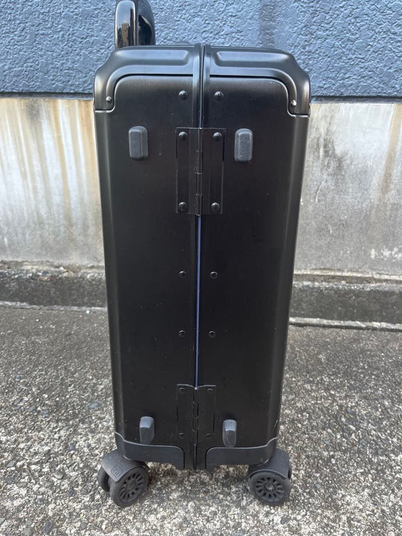 【訳あり】ゼロハリバートンスーツケース