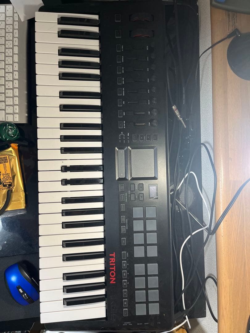 KORG TRITON TAKTILE MIDIキーボード 電子キーボード