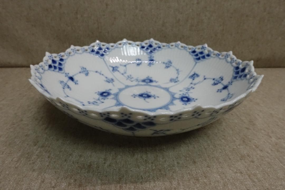 ロイヤルコペンハーゲン ブルーフルテッド フルレース サラダ ボウル