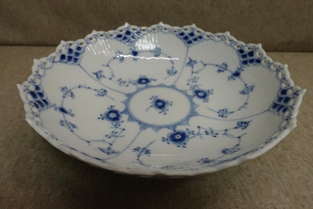 ロイヤルコペンハーゲン ブルーフルテッド フルレース サラダ ボウル