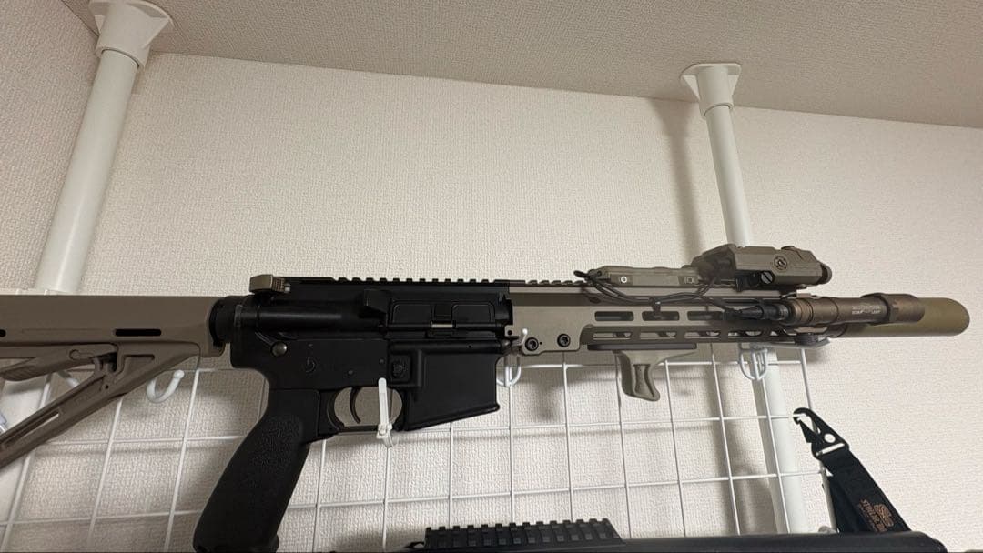 東京マルイ　URGI　ガスブロ　 サプレッサー、PEQ付き