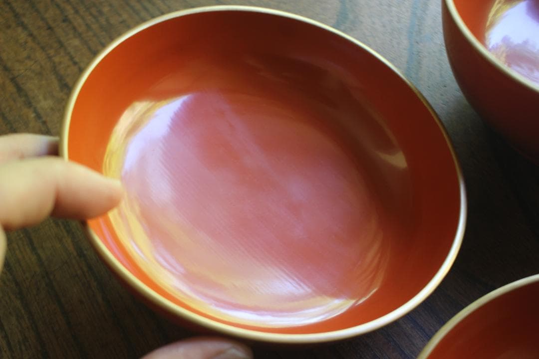 時代逸品！時代金縁朱漆に極上牡丹蝶螺鈿蒔絵の映えるお椀2点（検輪島塗蒔絵椀雑煮椀