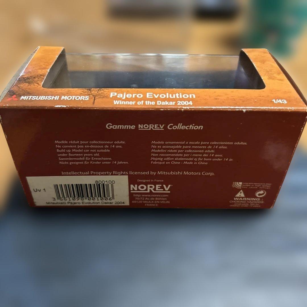 NOREV パジェロEVOLUTION 2004 DAKAR