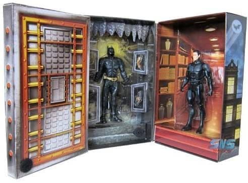 ダークナイト　ブルース to バットマン　フィギュア　新品