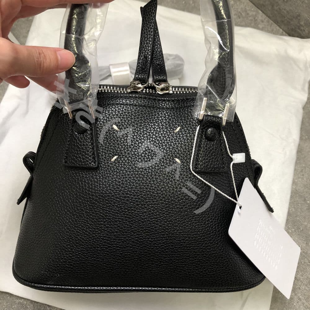 大人気！Maison margiela メゾンマルジェラ バッグ 5ac 革　黒