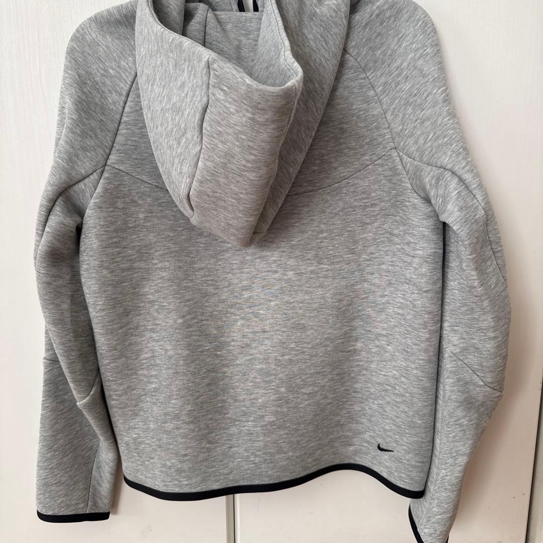Nike テックフリースパーカー ジュニアL