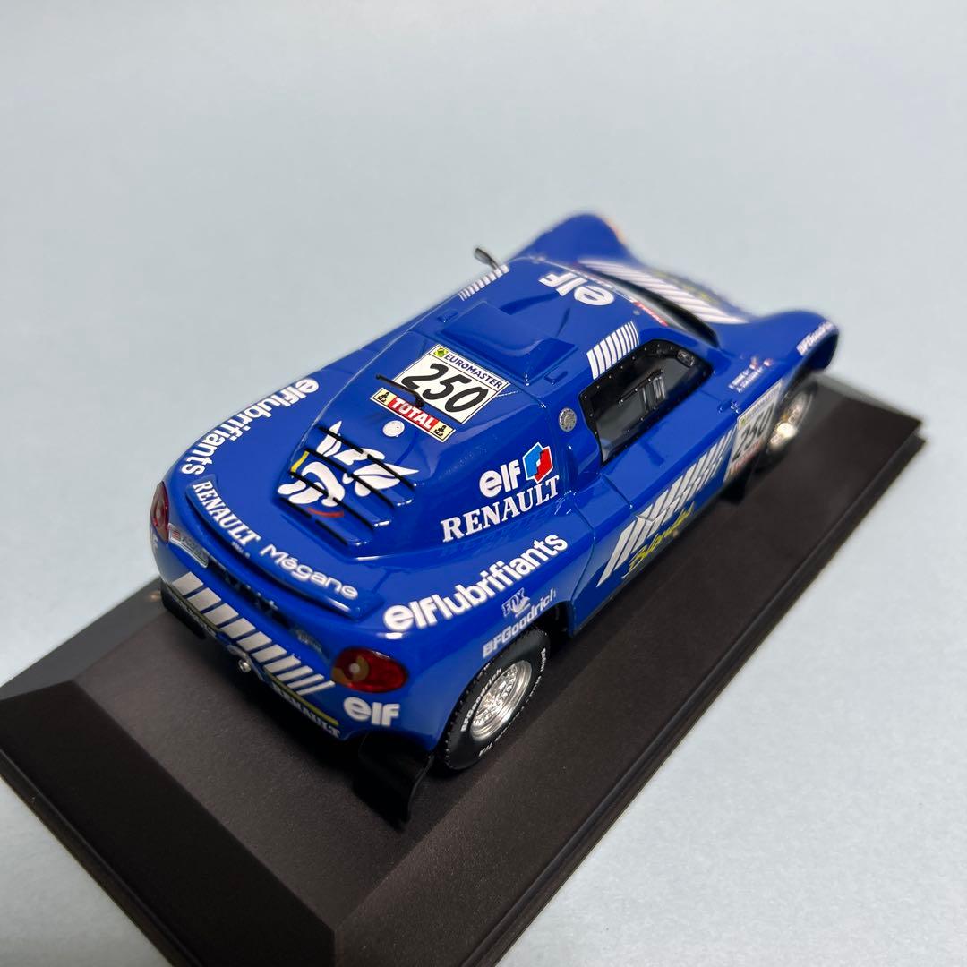 ixo•1/43•シュレッサー ルノー メガーヌ•パリダカ2000優勝車