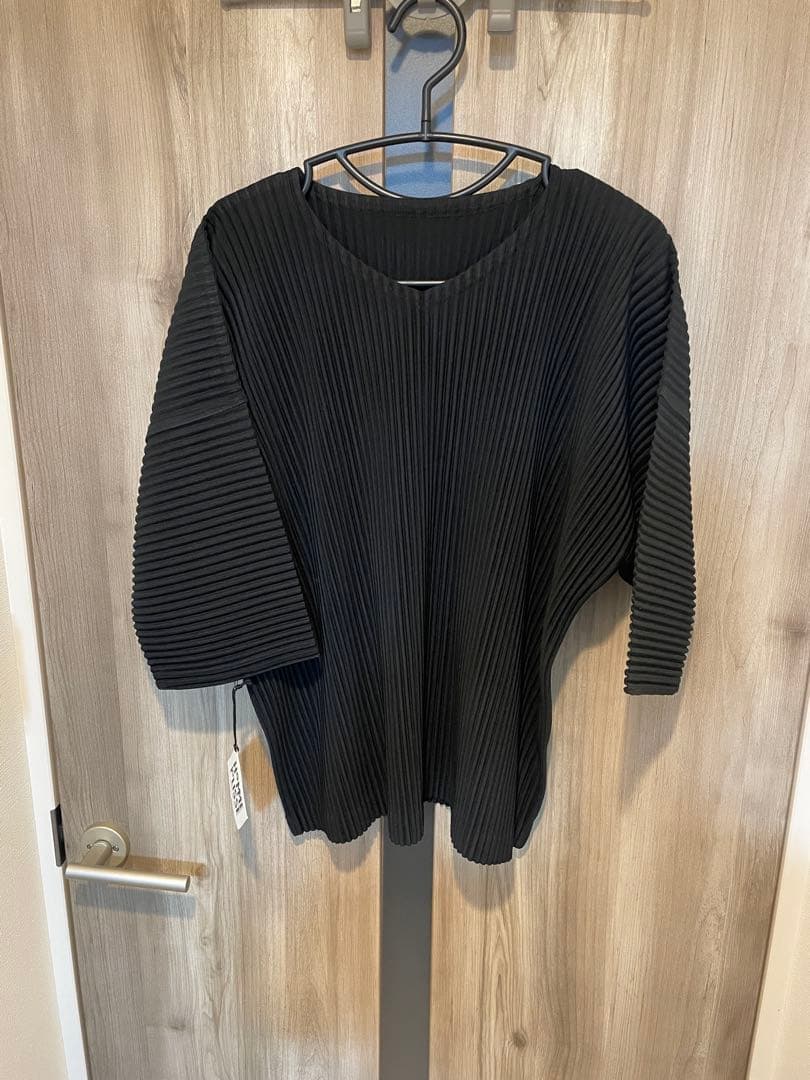 プリーツTシャツ　五分袖　オムプリッセイッセイミヤケ　サイズ2 黒