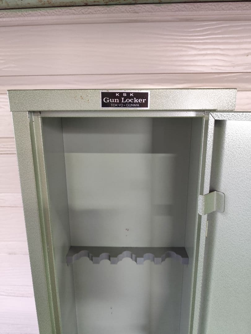 ガンロッカー及び弾倉ロッカーセット