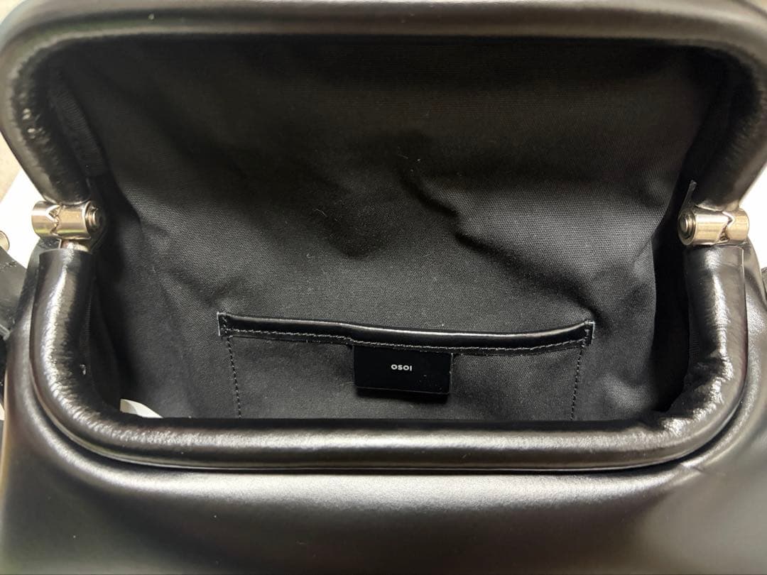 OSOI FOLDER BROT ブラックショルダーバッグ